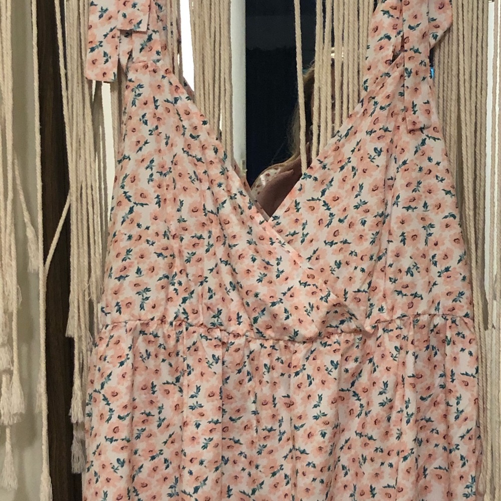 Sundress - Picture 4 of 5